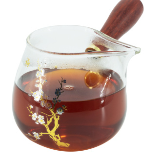 Glass chahai with a wooden handle "Golden Magnolia Branch", 390 ml. Price: ₽2,530 rub.