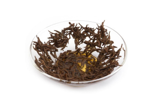Red tea Гуйюань сян цзинь цзюнь мэй (Золотые брови с ароматом лонган)