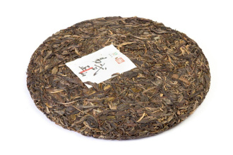 Pressed Raw Pu-erh Tea - Шэн пуэр 2014 г. «Иу Чжэншань» марки «Кайшуньхао» завода «Цзюмин», 357 г, 