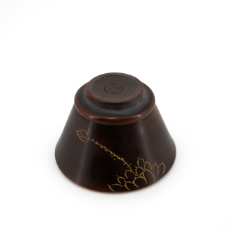 Глиняная пиала из из Циньчжоу, Гуанси  "Кувшинка" | 茶杯. Price: ₽2,510 rub.