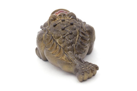 Чайная фигурка "Большая трёхлапая жаба богатства с красным носом" меняющая цвет. Price: ₽2,030 rub.