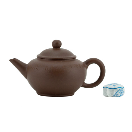 A ceramic teapot from Yixing, Jiangsu, "Dark Shuiping", 110 ml. Price: ₽6,280 rub.