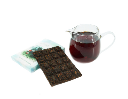Pressed Rip Pu-erh Tea - Shu pu-erh with sagan-daila "Shutro" from the "Tea Line" brand, 70 g, 