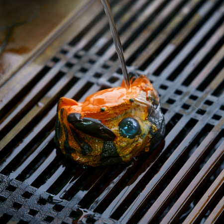 Чайная фигурка меняющая цвет "Краб с жемчугом". Price: ₽1,690 rub.