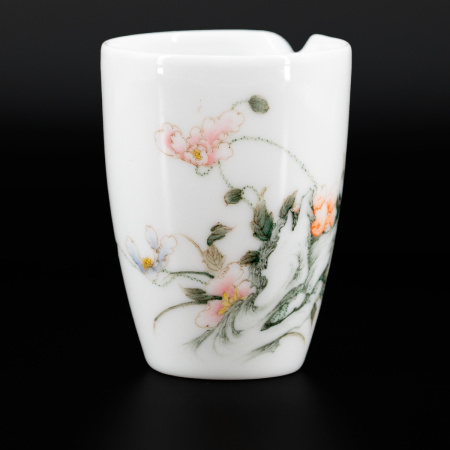 Hand-painted porcelain chahai "Flower Garden" 220ml. Price: ₽10,840 rub.