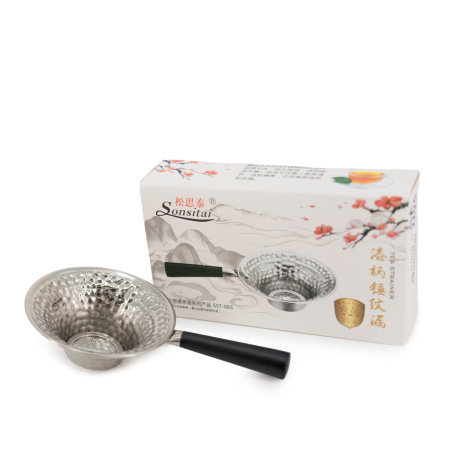 Metal sieve with a metal handle. Price: ₽1,270 rub.