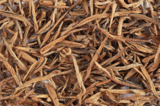 Red tea Dian hong jin zhen (Golden Needles)