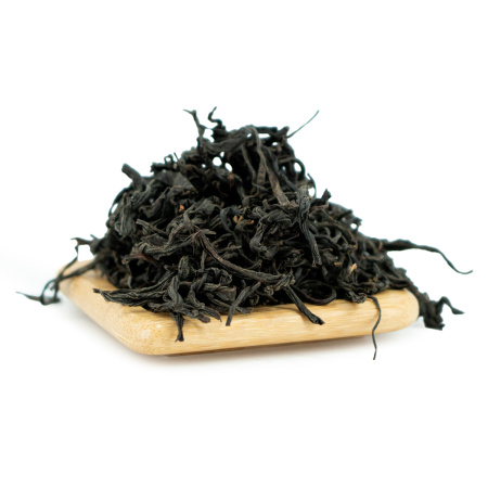 Red tea Zhengshan Xiaozhong (Lapsang Souchong) with a floral aroma
