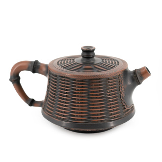 Глиняный чайник из Циньчжоу, Гуанси "Свивание", 230 мл.. Price: ₽28,220 rub.