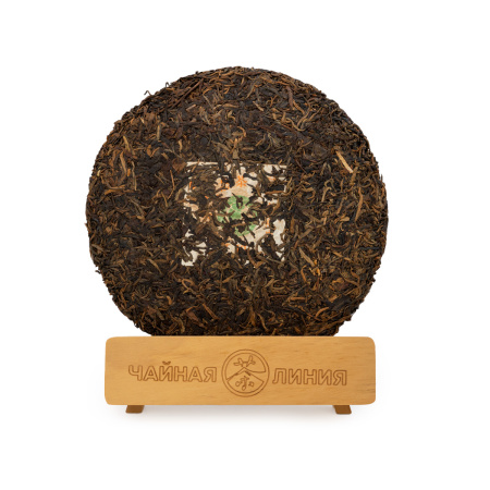 Pressed Raw Pu-erh Tea - Sheng pu-erh 2000 raw material from the village of Laobanzhang Menghai "Da Yi" 357 g, 
