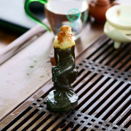 Color-changing tea toy "Woman in White". Price: ₽1,880 rub.