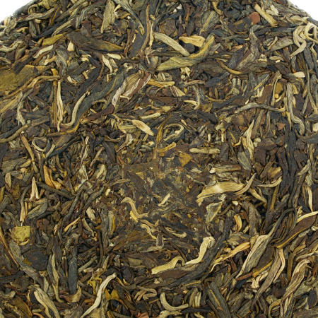 Pressed Raw Pu-erh Tea - Шэн пуэр 2020 г. «Деревня ветров» завода «Чашуван» 357 г, 