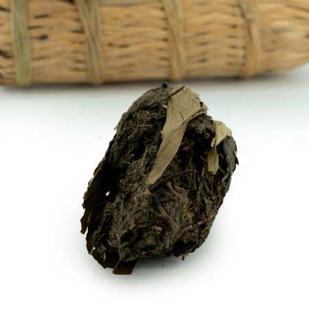 Dark Tea (Hei cha) - Anhui Heicha Jinhua 2021 in bamboo wicker, 500 g, 