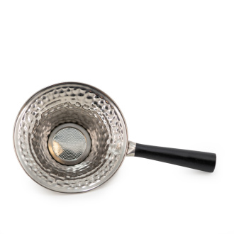 Metal sieve with wooden handle. Price: ₽1,270 rub.