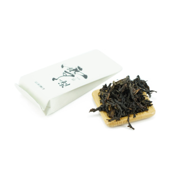 Northern Fujian Oolong from Wuyi, Yan Cha Сюэ ли Фо Шоу (уишаньский улун "Ладонь Будды" мастера Го Цзяфу), 8 г