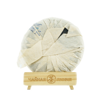 Pressed Raw Pu-erh Tea - Шэн пуэр 2006 г. завода «Пувэнь» 400 г, 