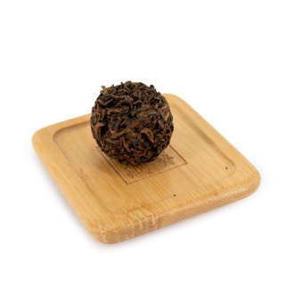 Pressed Rip Pu-erh Tea - Shu puer "Banzhang Longzhu" from the "Kaishunhao" plant, 