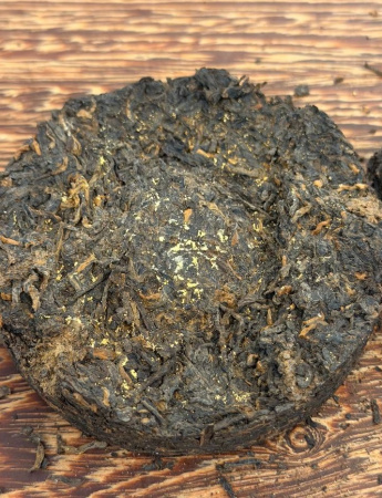 Dark Tea (Hei cha) - Любао Цзиньхуа марки "Сань хэ" 100 г, 