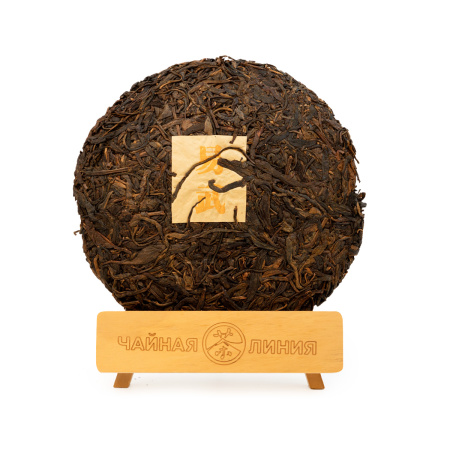 Pressed Raw Pu-erh Tea - Sheng Pu-erh 2006 from Yiwu Mountains 357 g, 