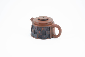 Глиняный чайник малый из Циньчжоу, Гуанси "Чатуранг", 90 мл. Price: ₽19,630 rub.