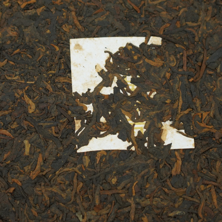 Pressed Rip Pu-erh Tea - Шу пуэр 2020 г. "Чёрное золото" завода "Чжоуши", 357 г, 