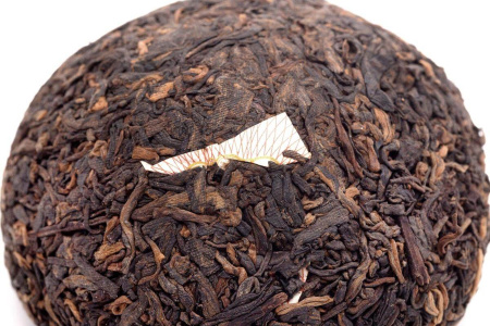 Pressed Rip Pu-erh Tea - Shu pu-erh 2009 "V93" brand "Dai" from the "Menghai" plant 100 g, 