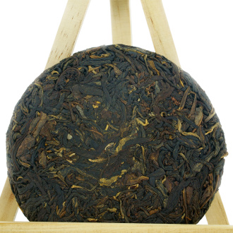 Red tea Прессованный "Румяный" красный чай 2020 г. "Хунжунь хунча" завода "Жунь син" 100 г
