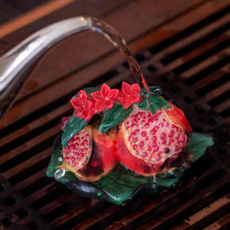 Чайная фигурка меняющая цвет "Гранат". Price: ₽2,270 rub.