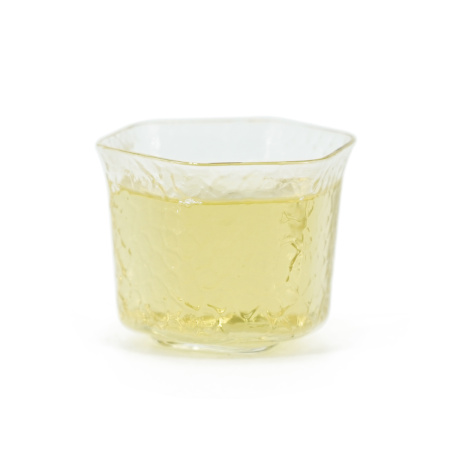 Buy, white tea Ya bao gushu ye sheng cha (Tea buds from ancient wild trees)